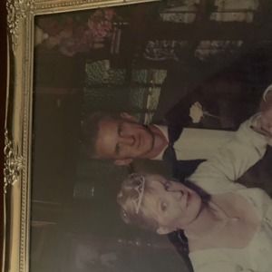 Meet your Posher, Sharon